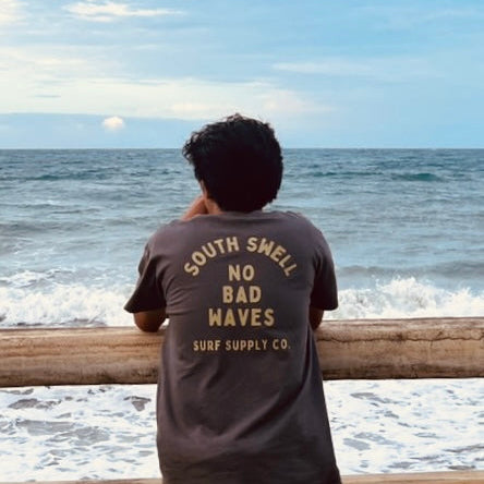NO BAD WAVES Lifestyle Tee