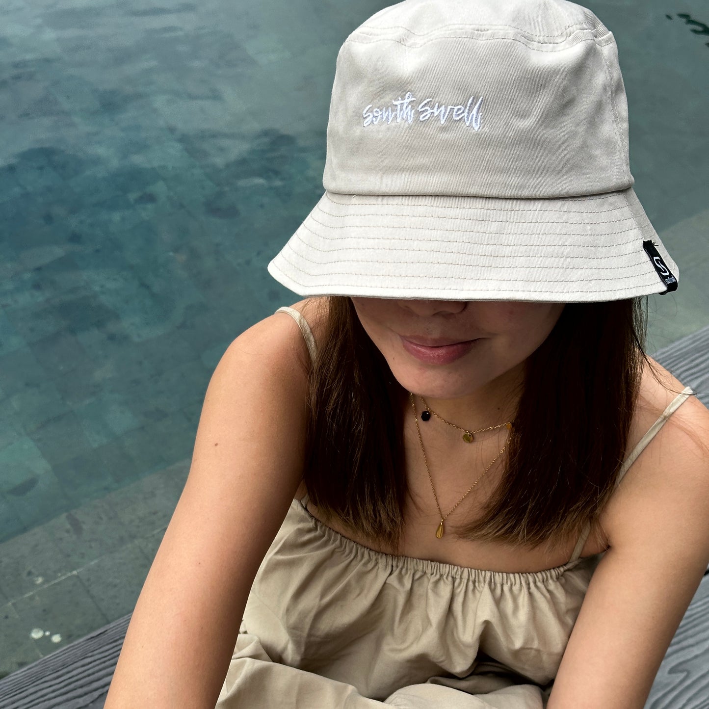 SALAZAR Bucket Hat