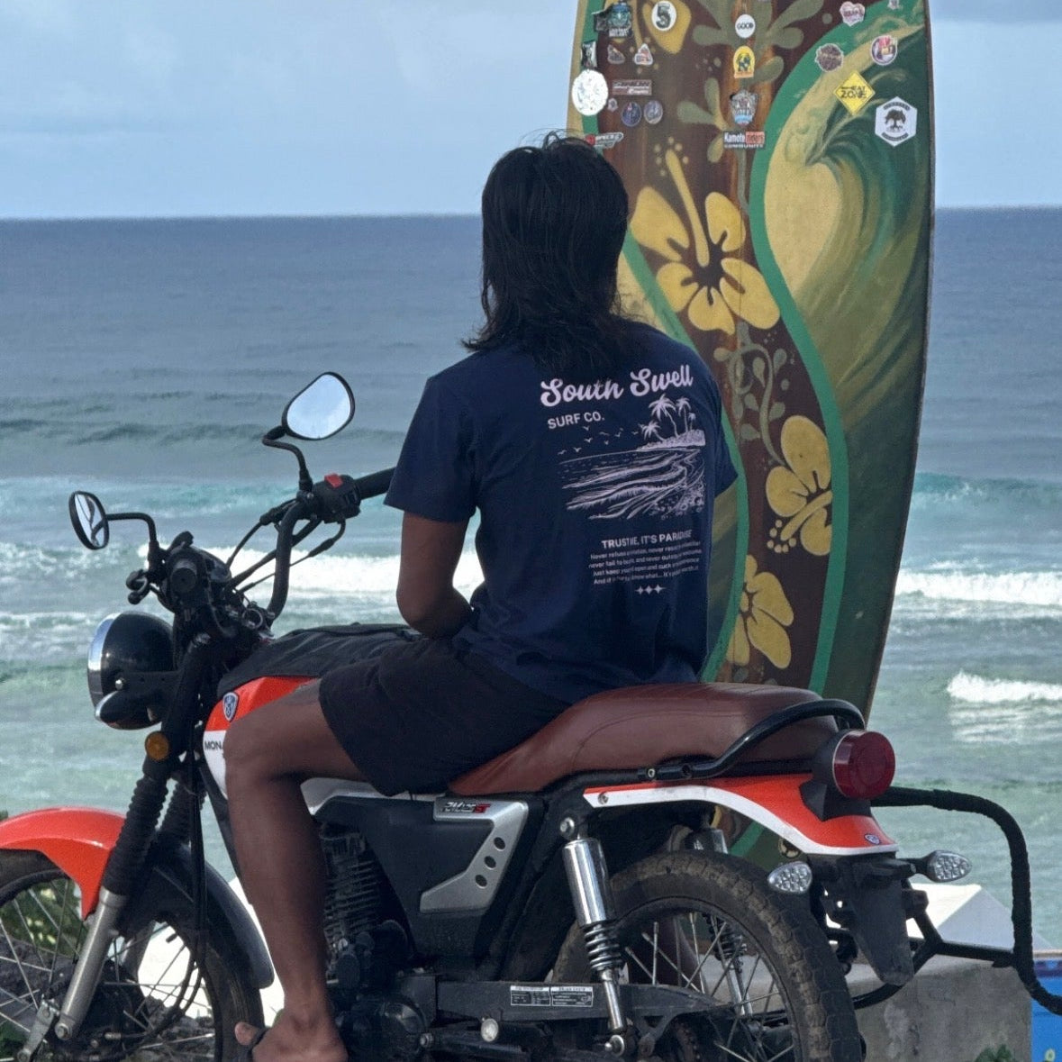 TRUST ME IT'S PARADISE II Lifestyle Tee