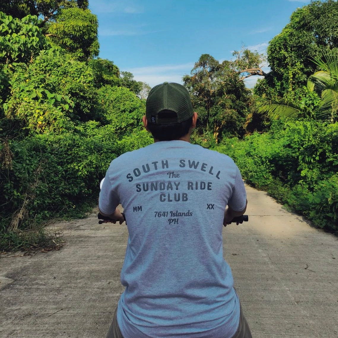 SUNDAY RIDE CLUB Lifestyle Tee